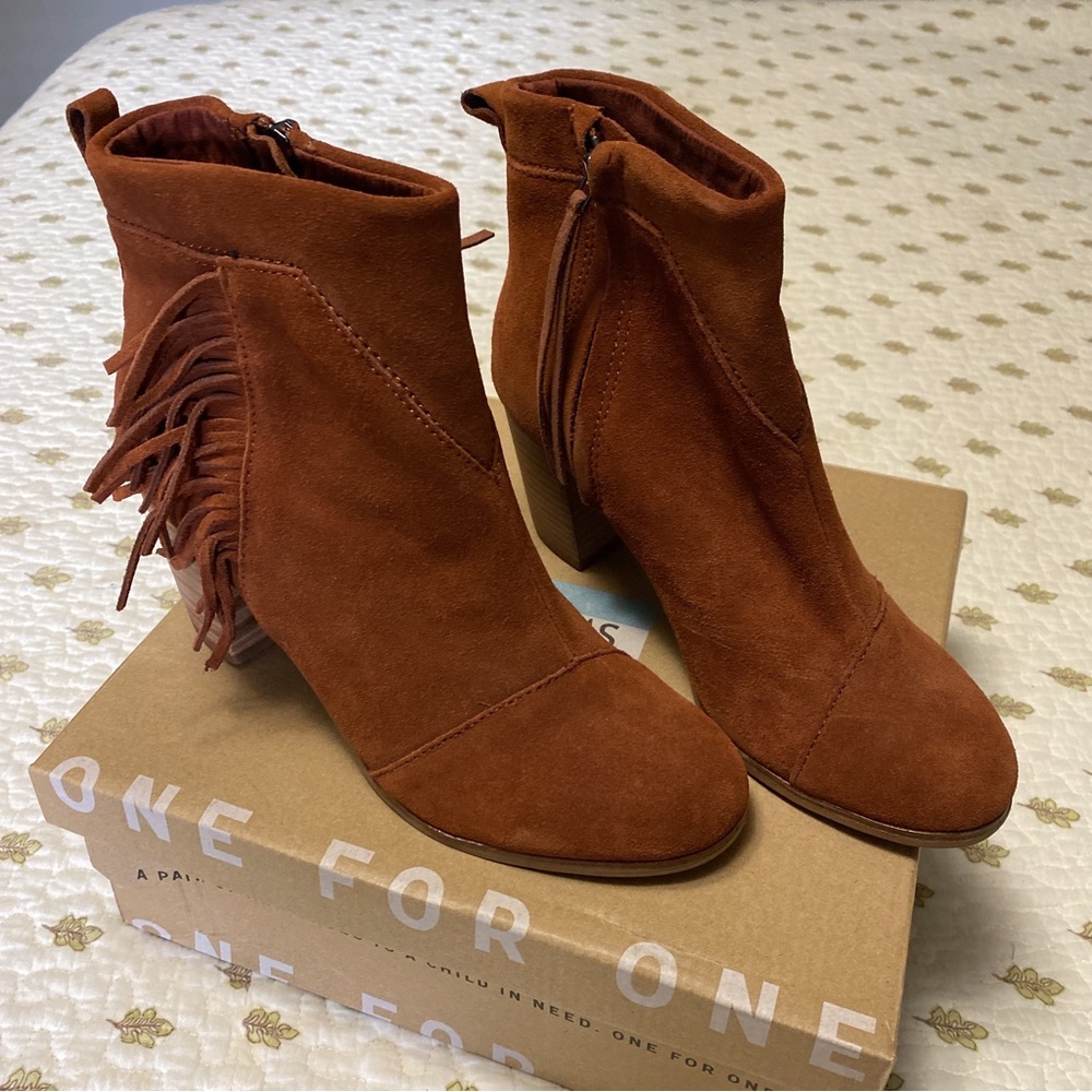 Toms Fringed Booties